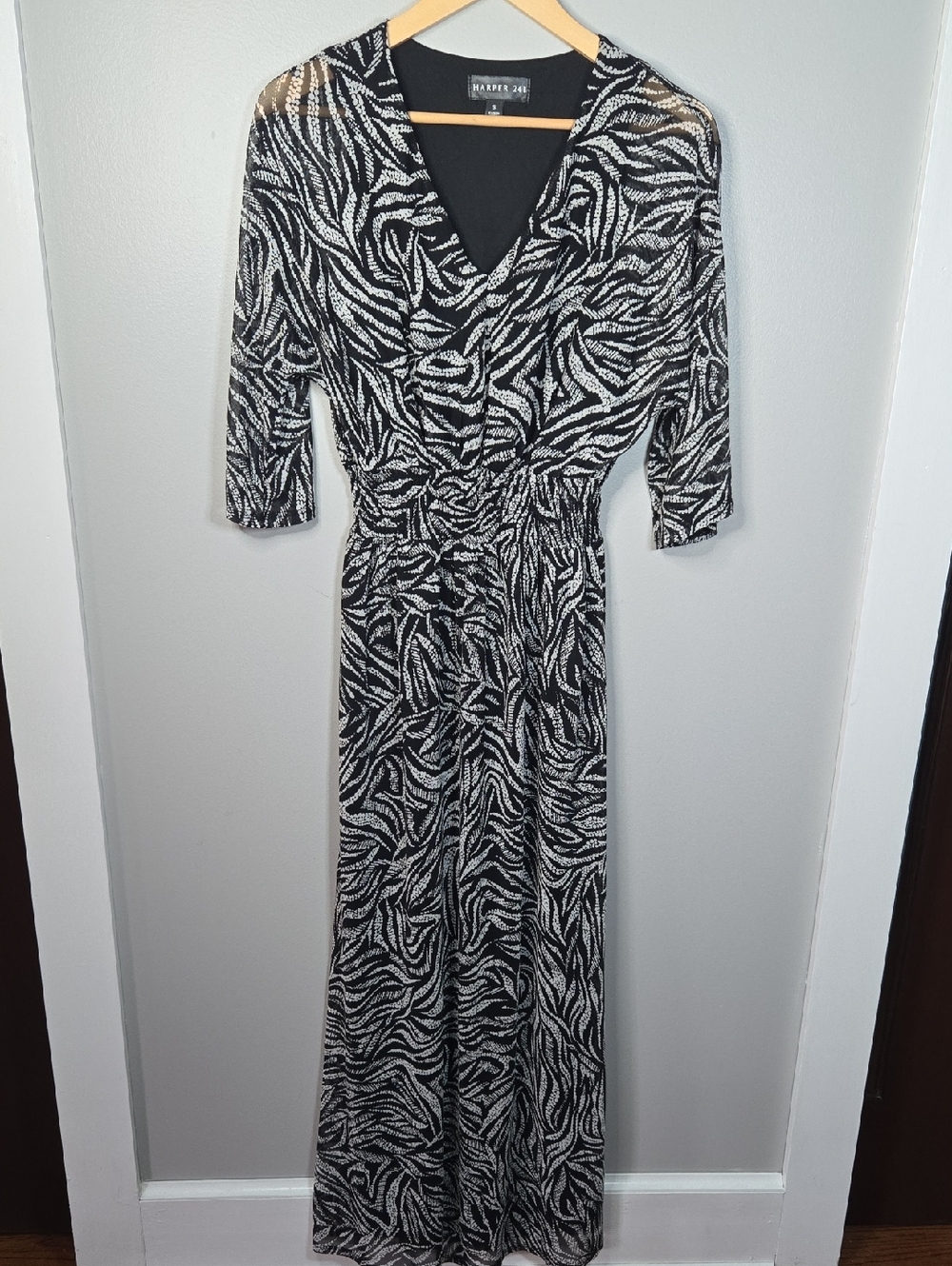Harper 241 Women's Small Black & White Print Sheer Sleeve Maxi Dress